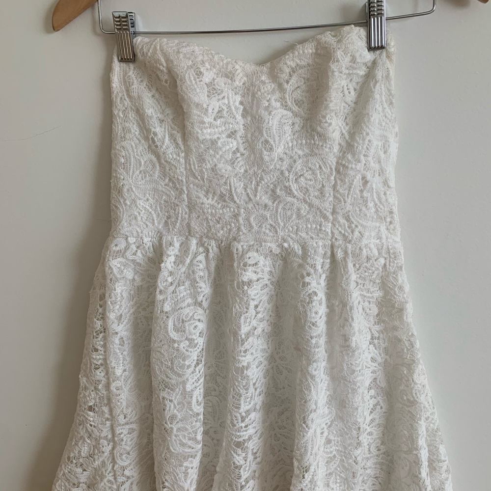 Strapless dress